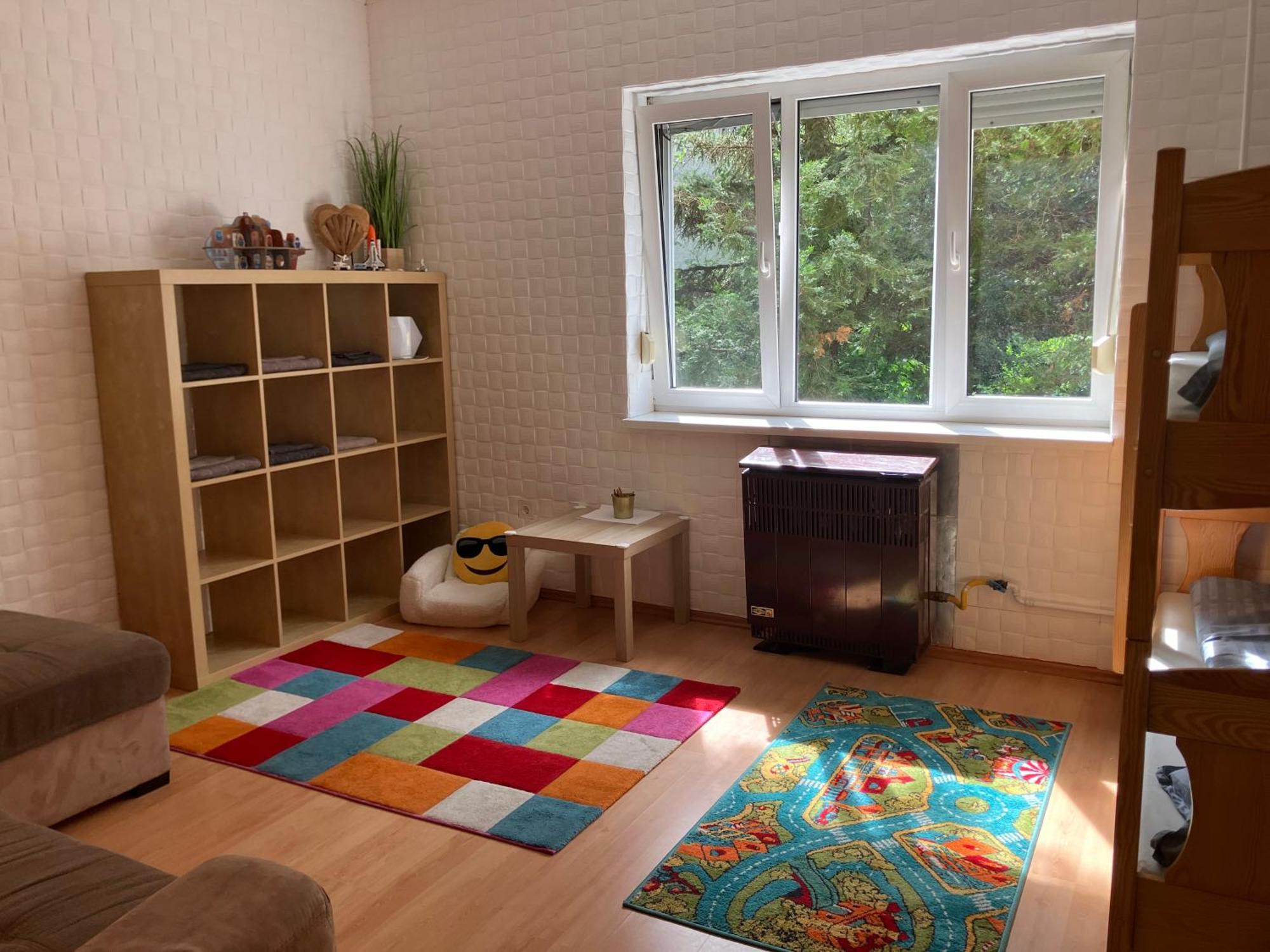 Csendes Zoeldoevezeti Appartement Boedapest